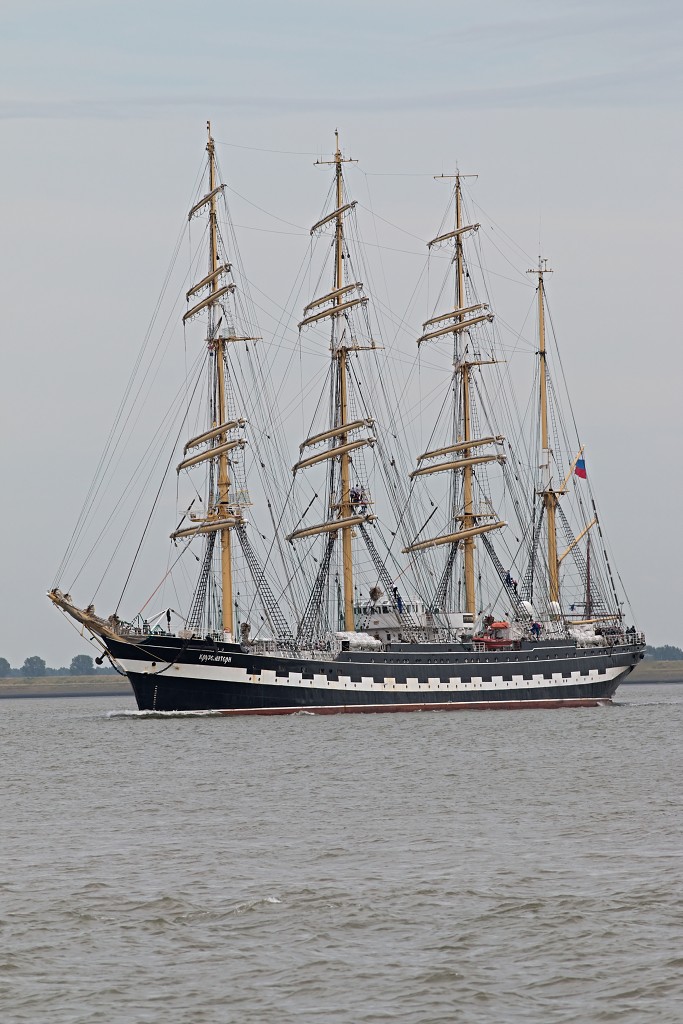 tall ship ships fregat bark hdr schip schepen marine zeilboot zeevaart scheepvaart koopvaardij